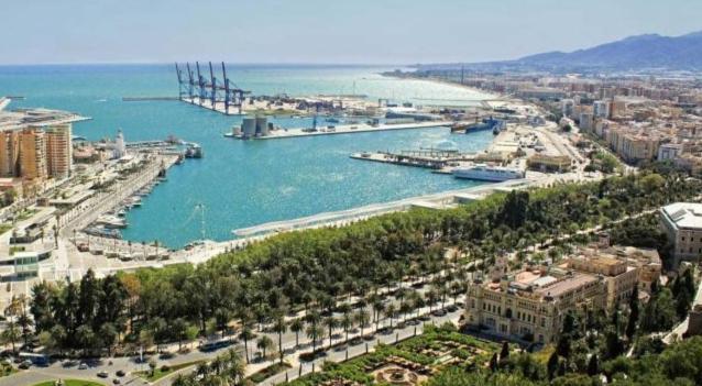 Apartamentos Vialia Sol Y Playa Málaga Exteriör bild