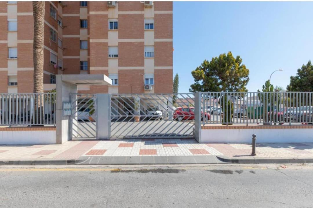 Apartamentos Vialia Sol Y Playa Málaga Exteriör bild