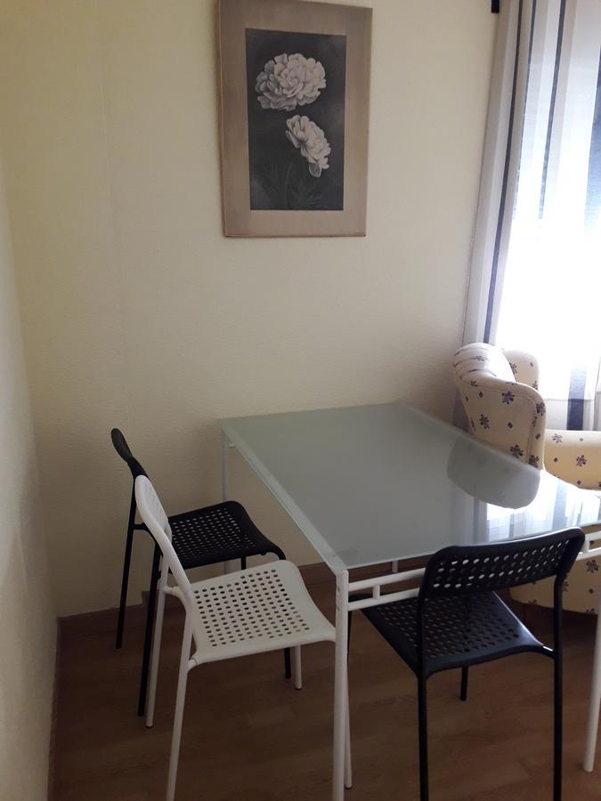 Apartamentos Vialia Sol Y Playa Málaga Exteriör bild